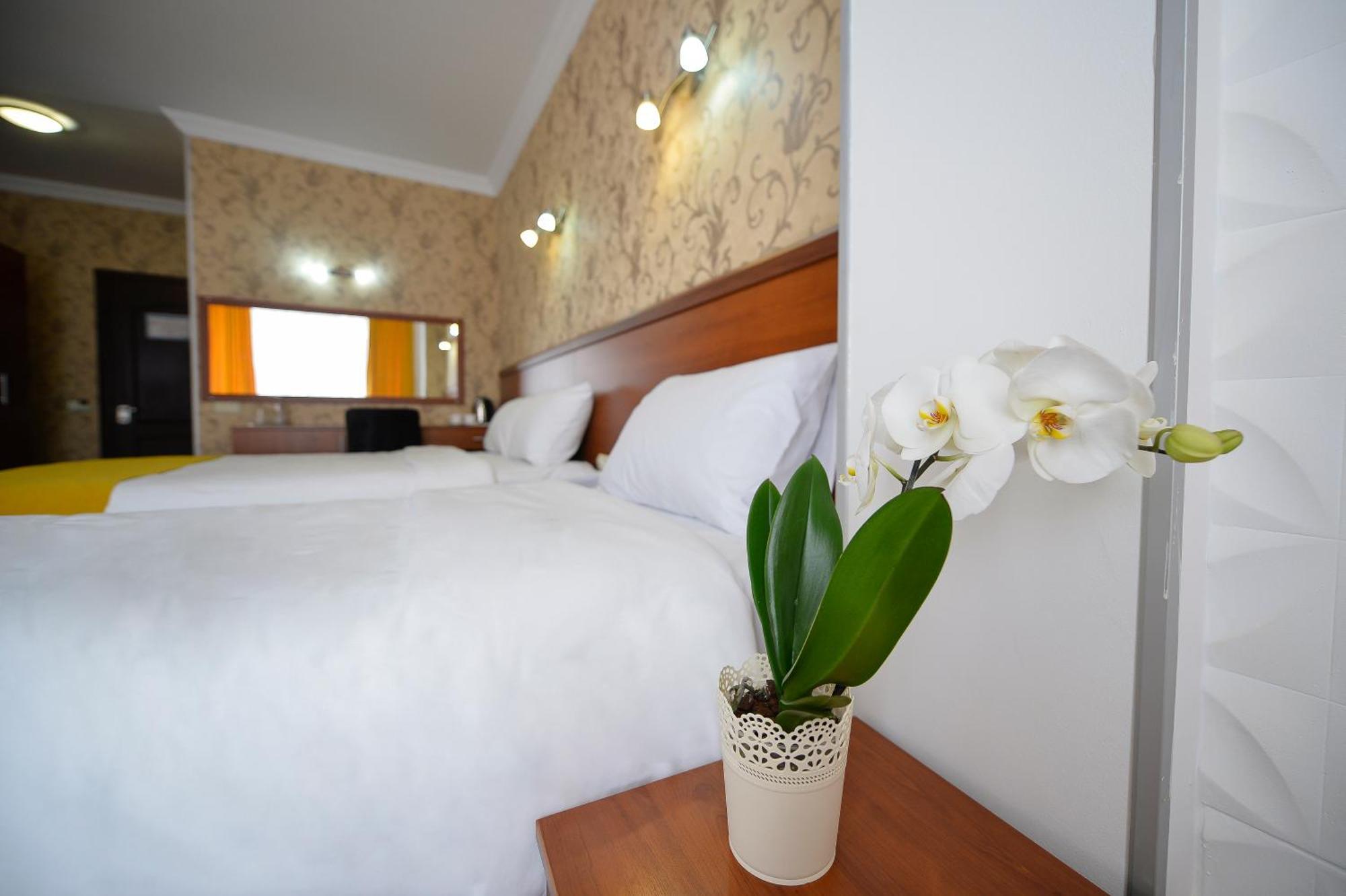 Aura Boutique Hotel Batumi Luaran gambar