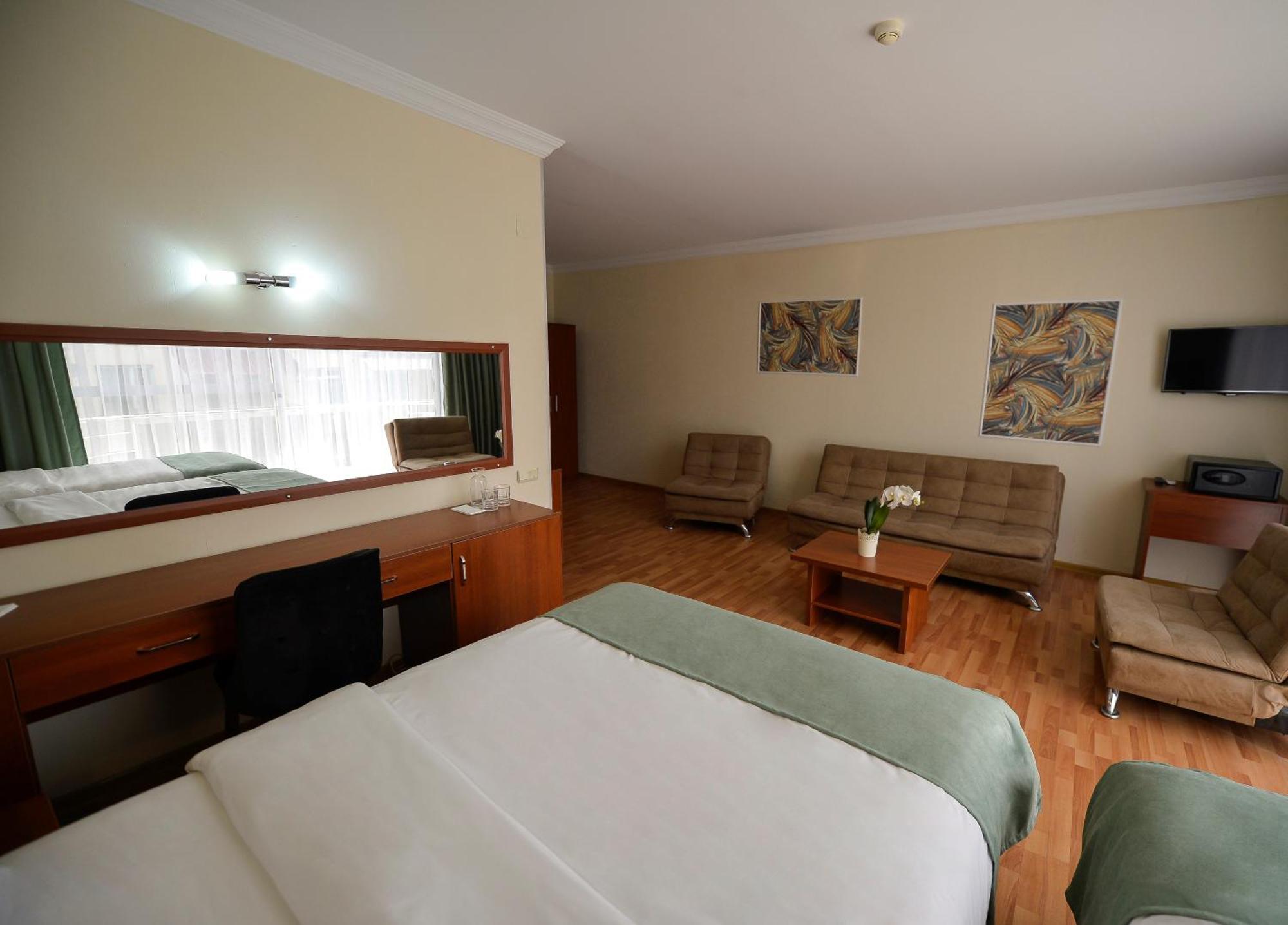 Aura Boutique Hotel Batumi Luaran gambar